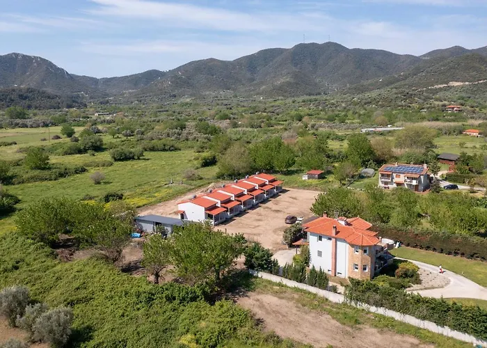 Willa Village Sykia