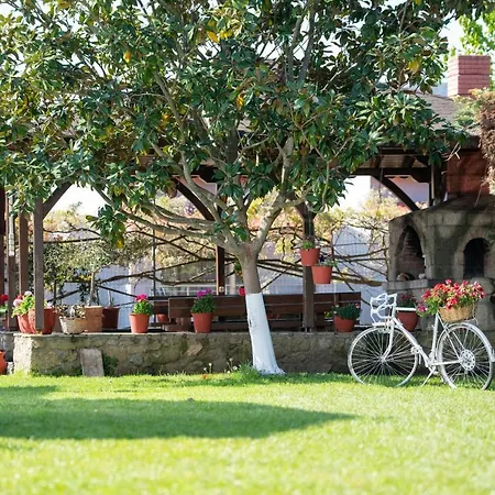 Villa Village *