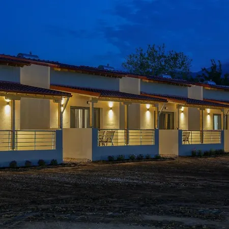 Villa Village *