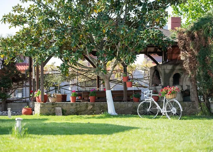Villa Village *